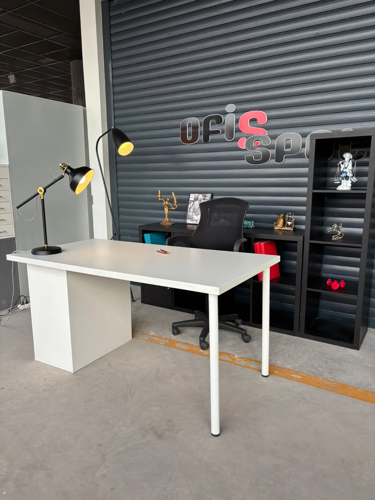 İKEA İKİNCİ EL ÇALIŞMA MASASI  - Ofisspot Fotoğraf 1