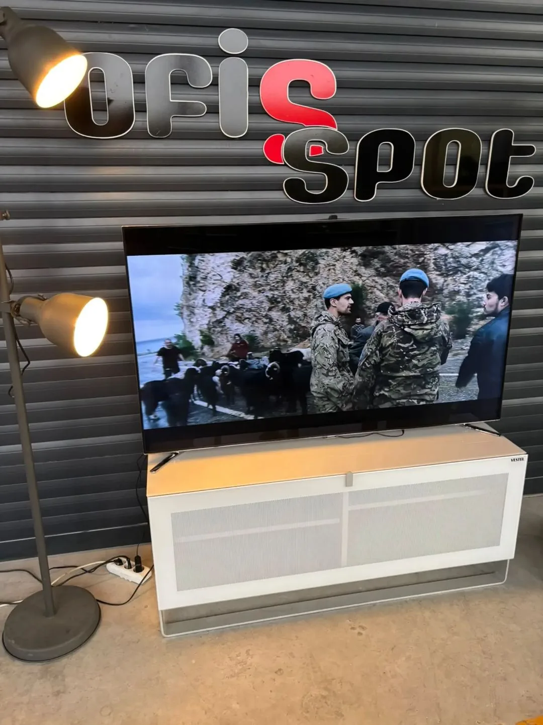 TELEVİZYON  - Küçük Görsel 7